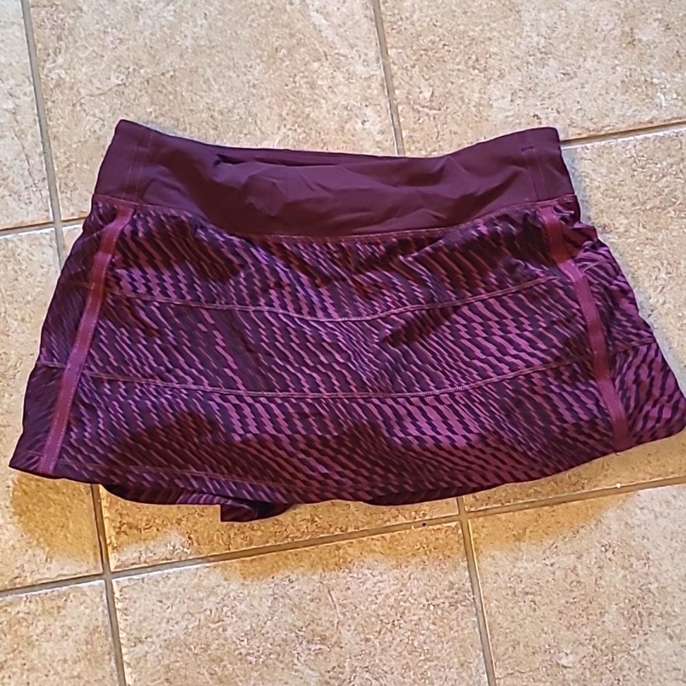 Lululemon size 8 pace setter skirt